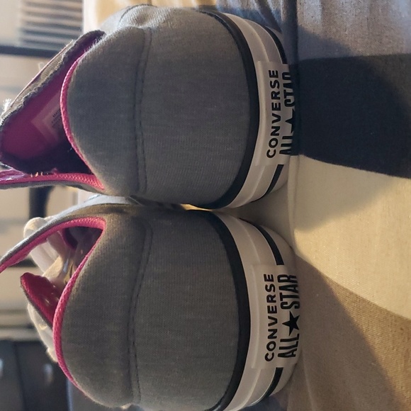 Converse - Picture 3 of 5